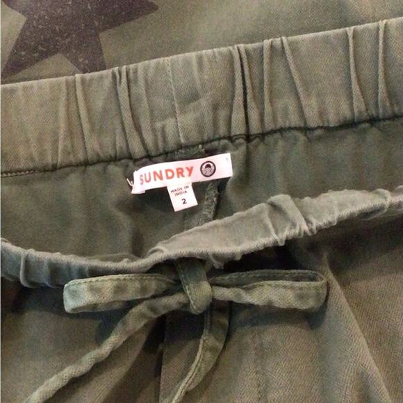 SUNDRY Camo Green Side Stripe Star Print Pants Small - Picture 6 of 8